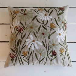 Pude - Lich - med vilde blomster 45x45