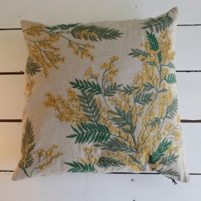Pude - Taxus yellow med vilde blomster 45x45