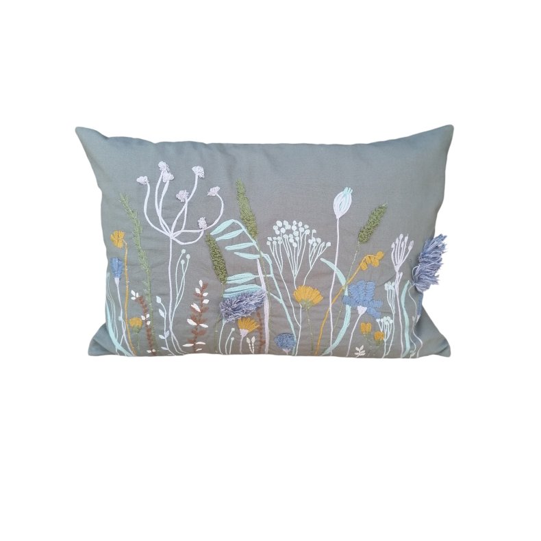 Pude - Medusa grn - broderede vilde blomster 40x60