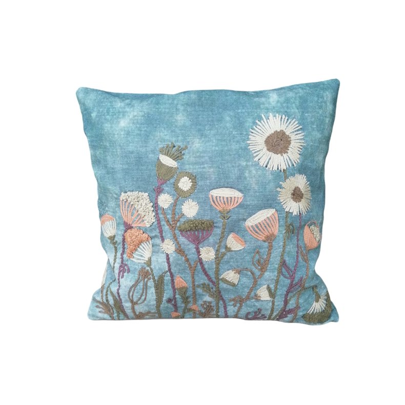 Pude - Lotus  broderede vilde blomster 45x45