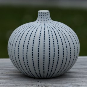 Lindform vase - Blue dots - M